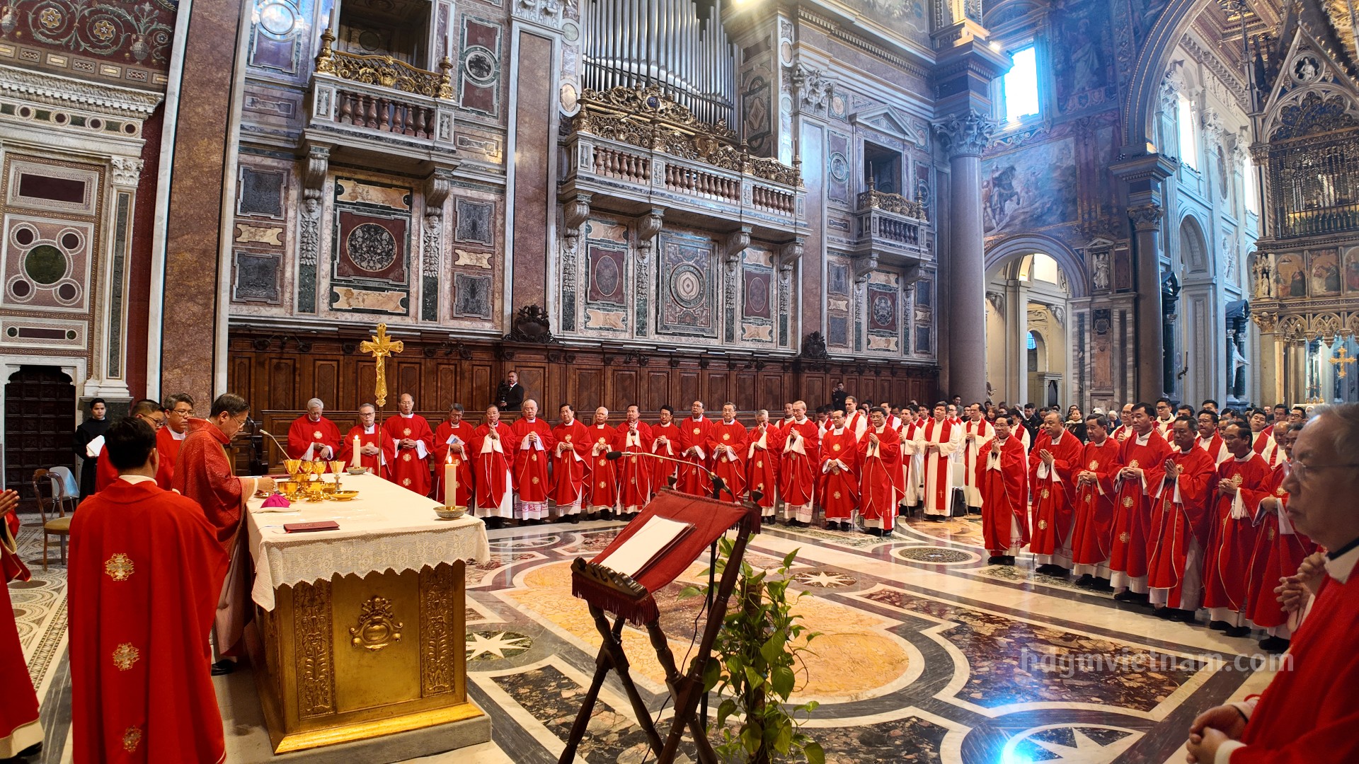 Hội đồng Giám mục Việt Nam kết thúc hành trình Ad Limina 2026 và khai mạc Khoá họp thường niên